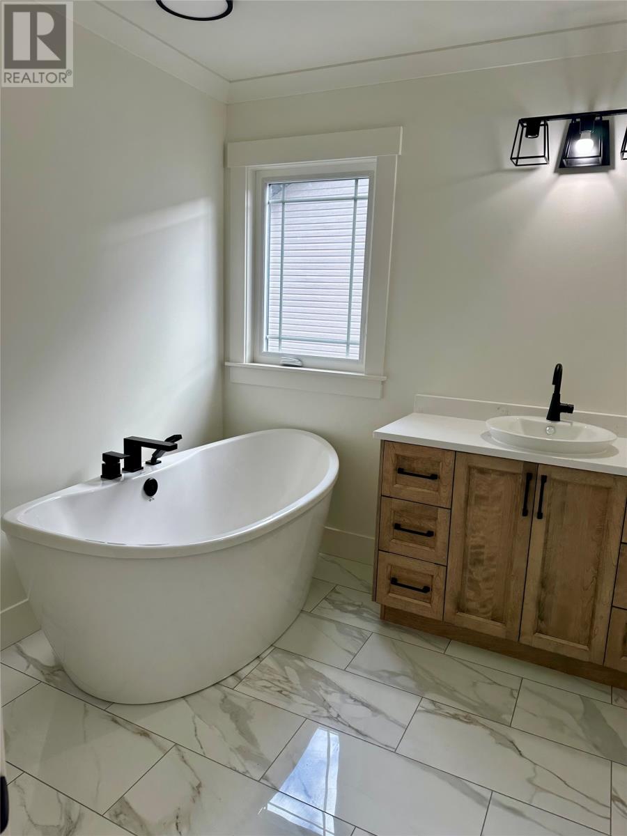 16 Blandford Street, Gander, Newfoundland & Labrador  A1V 0A4 - Photo 8 - 1292131