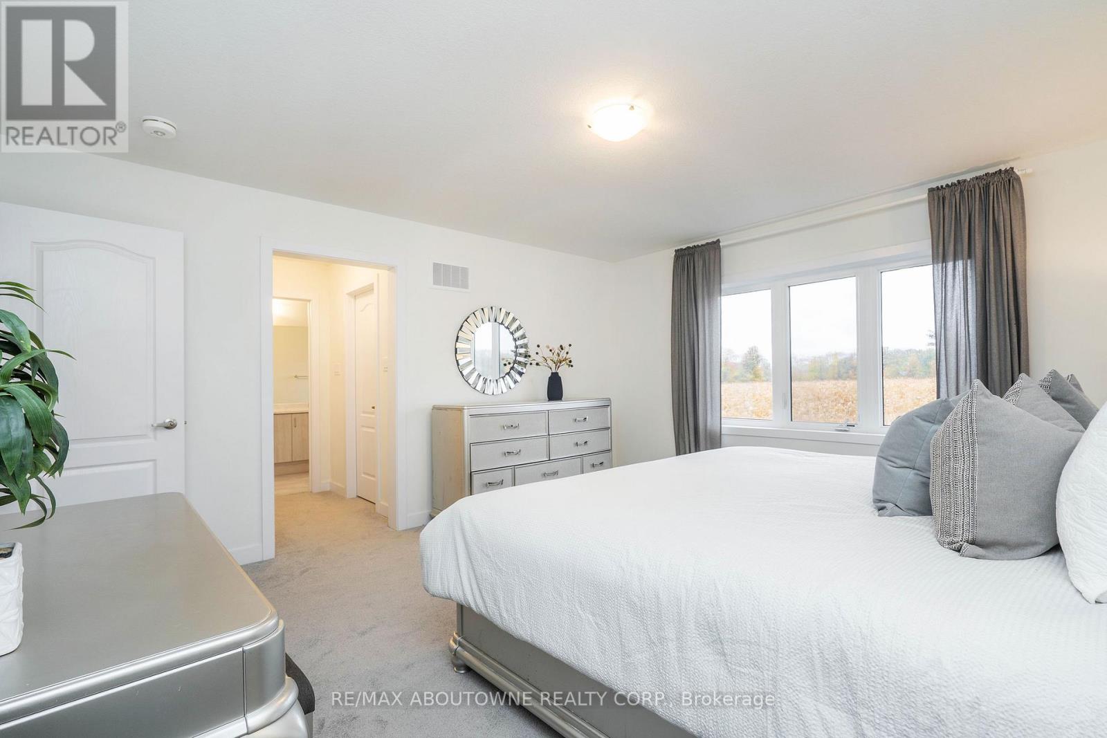 57 Monteith Drive, Brantford, Ontario  N3T 0W6 - Photo 22 - X12508180