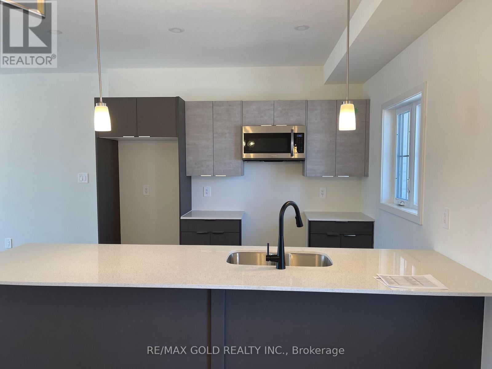 8 - 1781 Henrica Avenue, London North, Ontario  N6G 0Y2 - Photo 4 - X12508268