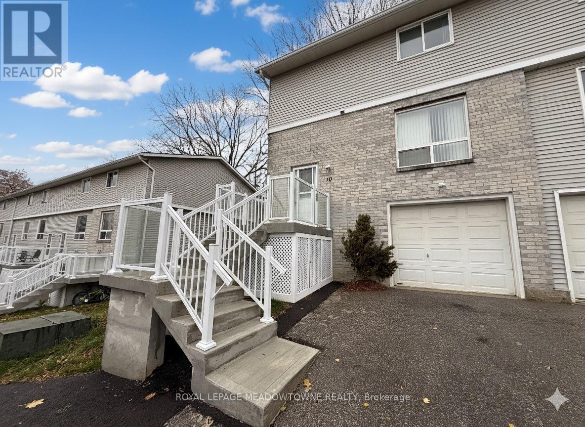 10 - 648 Doon Village Road, Kitchener, Ontario N2P 1A2 - Photo 2 - X12508274