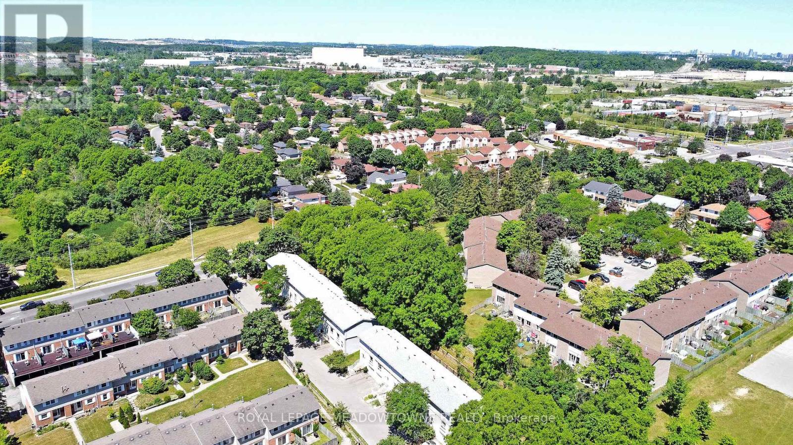 10 - 648 Doon Village Road, Kitchener, Ontario N2P 1A2 - Photo 37 - X12508274