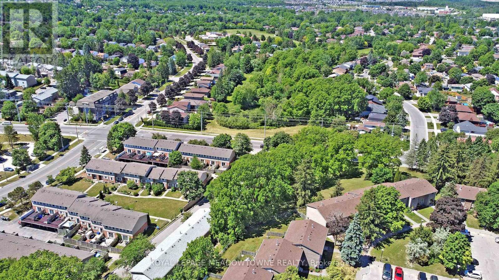 10 - 648 Doon Village Road, Kitchener, Ontario N2P 1A2 - Photo 40 - X12508274