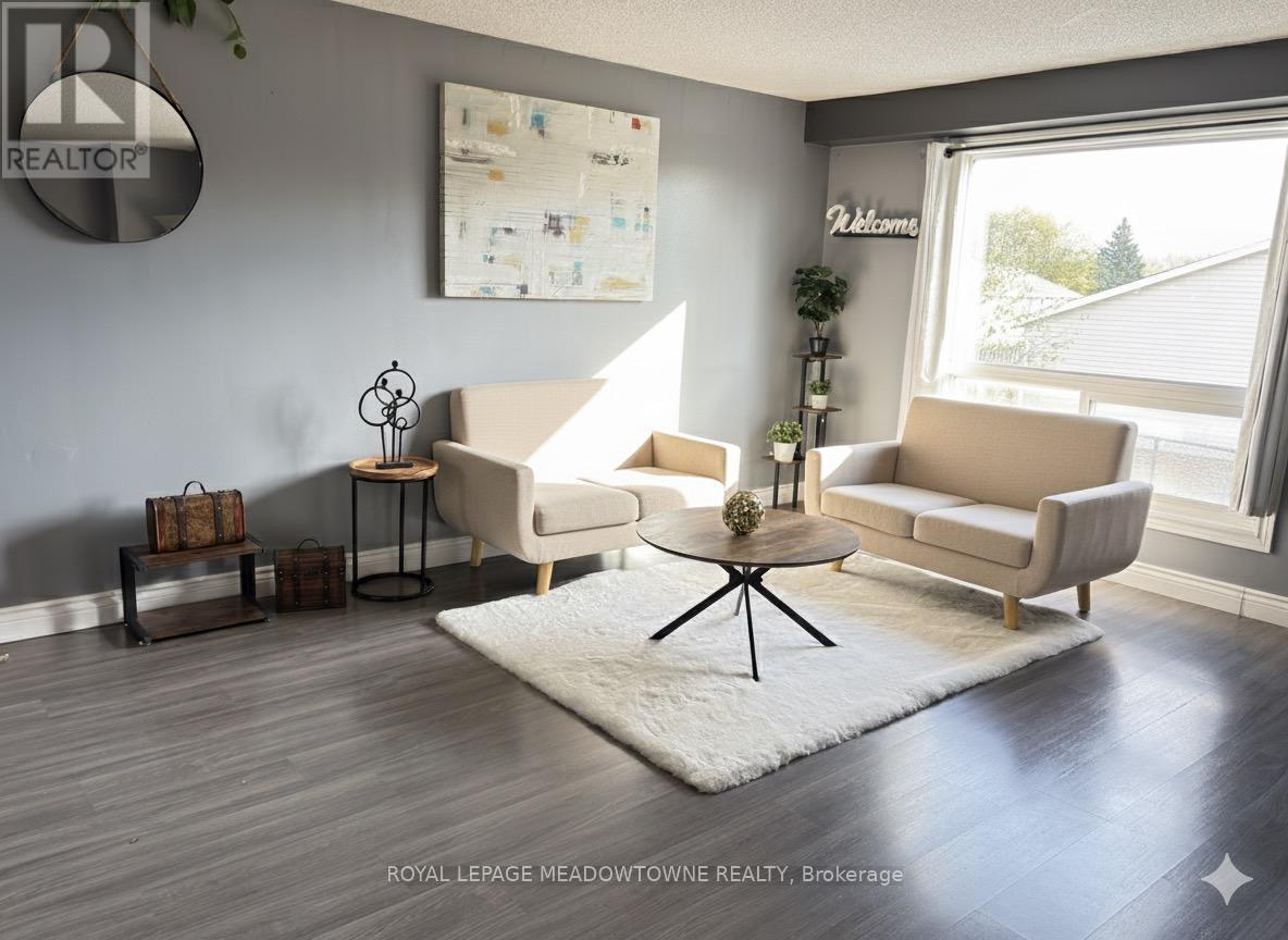 10 - 648 Doon Village Road, Kitchener, Ontario N2P 1A2 - Photo 8 - X12508274