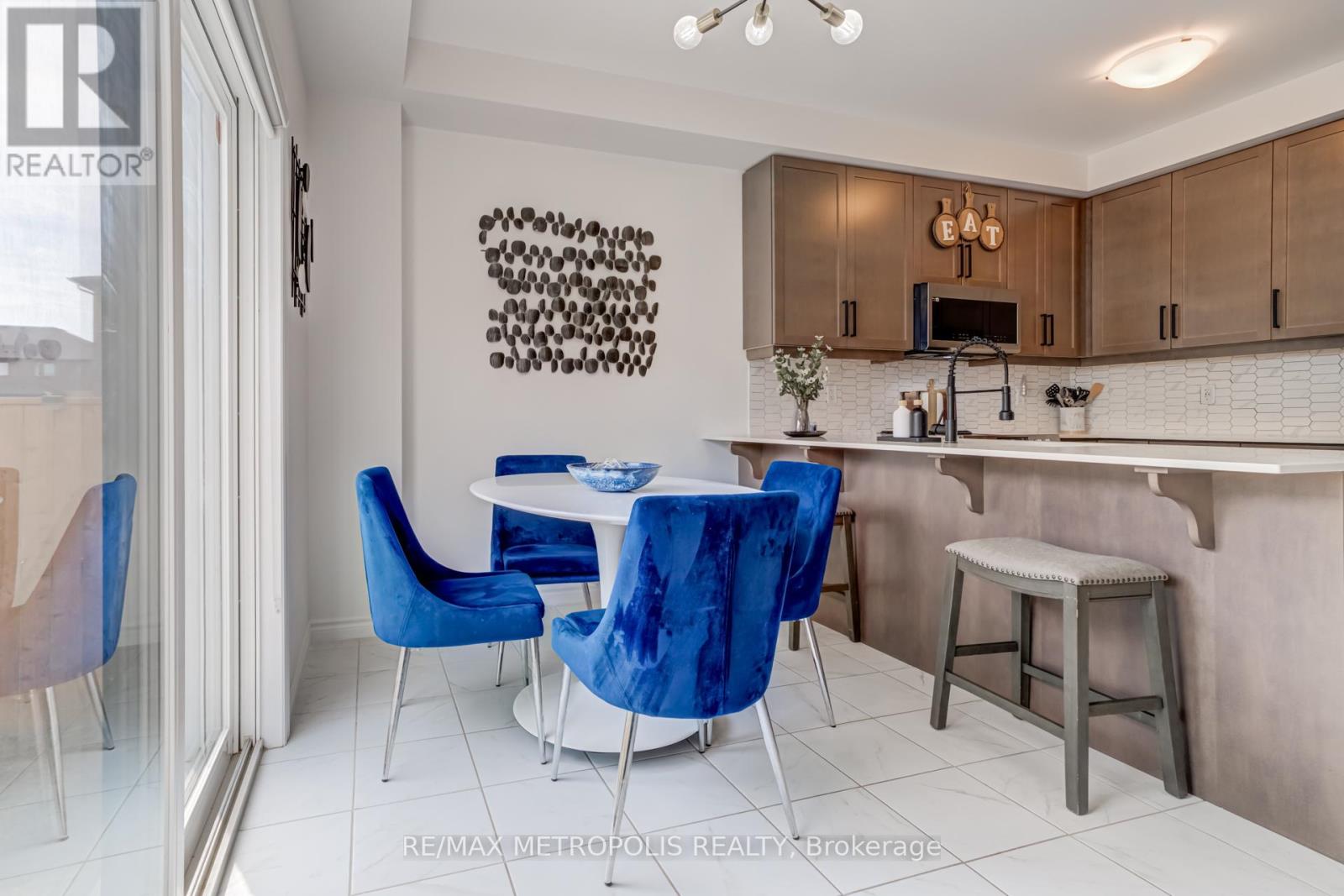 177 Longboat Run W, Brantford, Ontario  N3T 0T1 - Photo 14 - X12508304