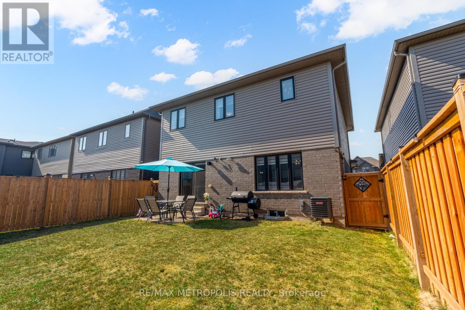 177 Longboat Run W, Brantford, Ontario  N3T 0T1 - Photo 28 - X12508304