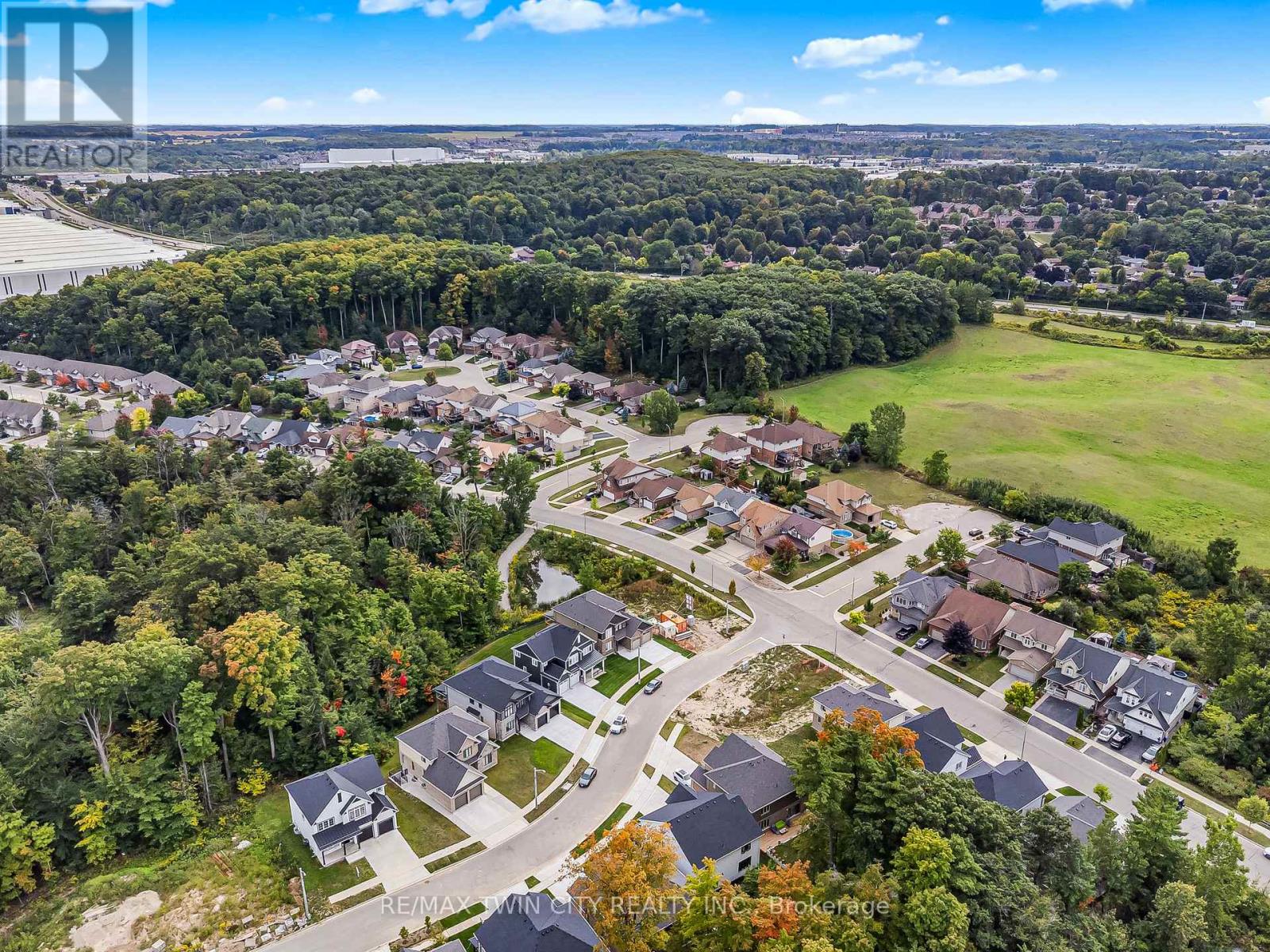 209 Jeffrey Place, Kitchener, Ontario  N2C 0C2 - Photo 35 - X12508342