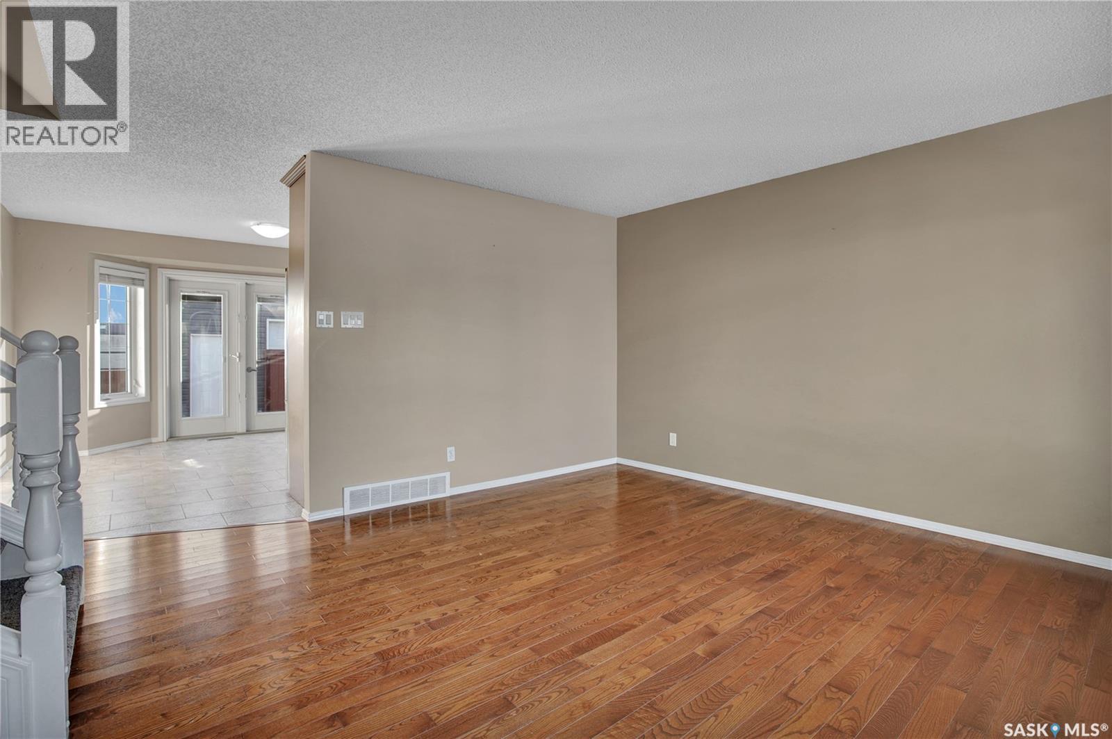 114 Hunt Road, Saskatoon, Saskatchewan  S7L 7C9 - Photo 4 - SK022378