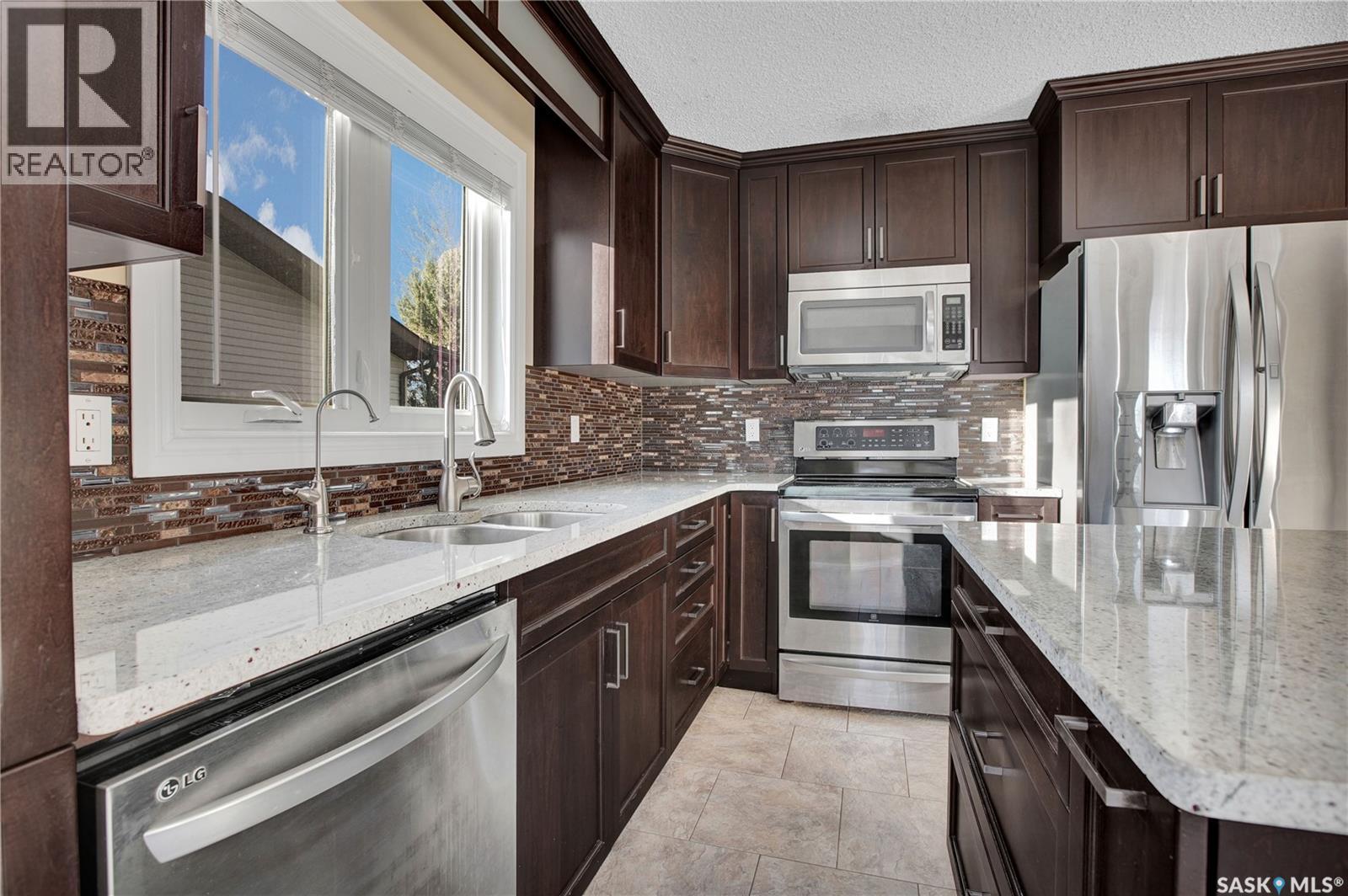 114 Hunt Road, Saskatoon, Saskatchewan  S7L 7C9 - Photo 6 - SK022378