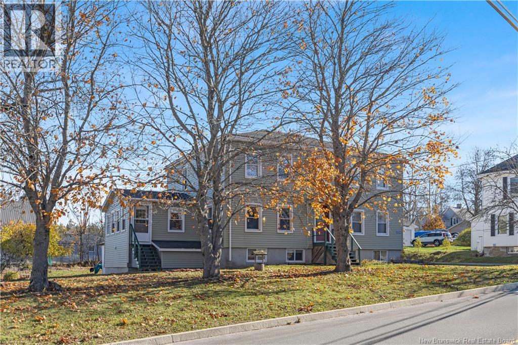 1054 Main Street, Hampton, New Brunswick  E5N 6G2 - Photo 2 - NB129605