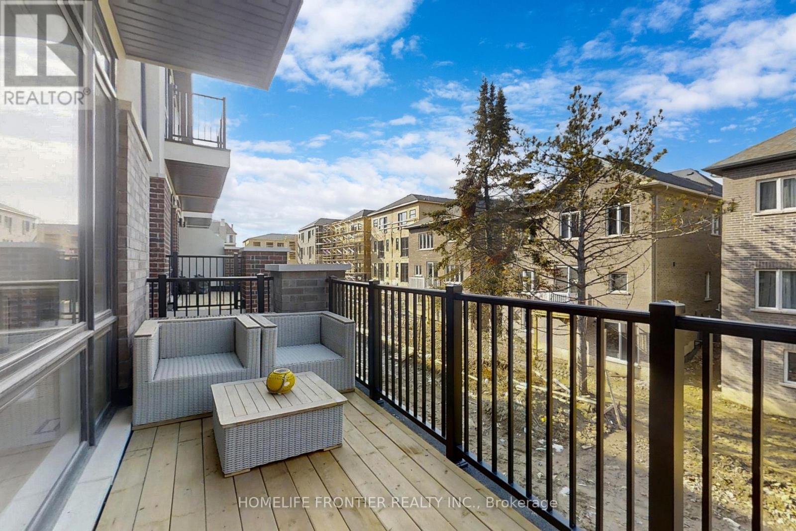 40 Chiara Rose Lane, Richmond Hill, Ontario  L4E 1H4 - Photo 18 - N12410494