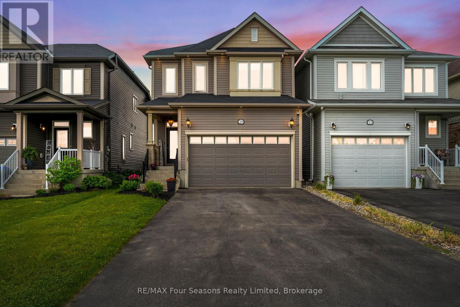 29 Wagner Crescent, Essa, Ontario  L0M 1B5 - Photo 3 - N12508748