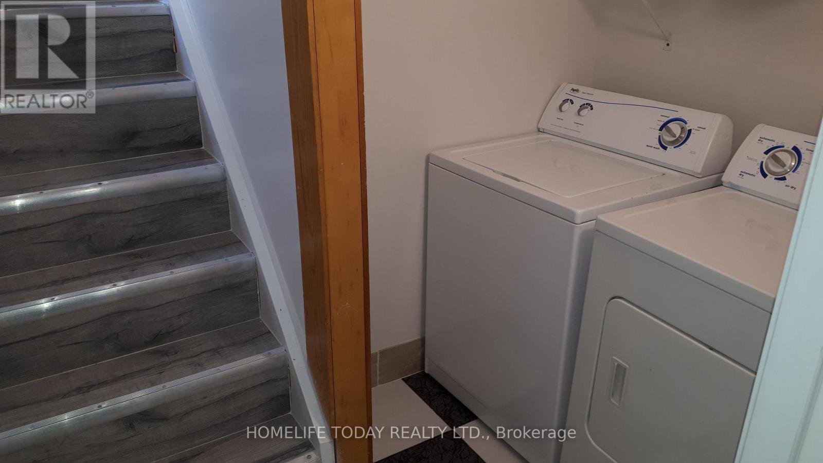 Bsmt - 21 Humheller Road, Toronto, Ontario  M9W 5K2 - Photo 2 - W12391414