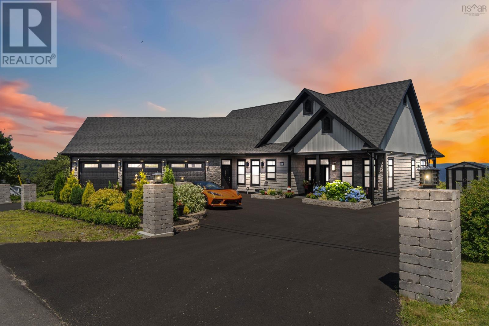 180 King Street, Digby, Nova Scotia  B0V 1A0 - Photo 1 - 202520332