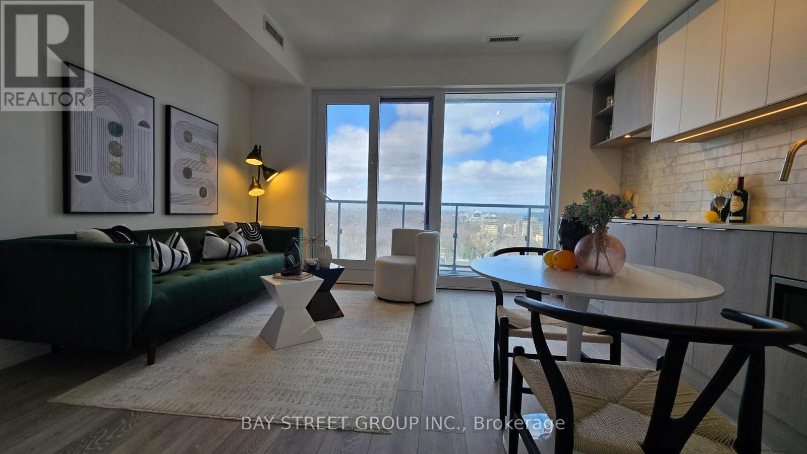 1909 - 2020 Bathurst Street, Toronto, Ontario  M5P 0A6 - Photo 3 - C12508566
