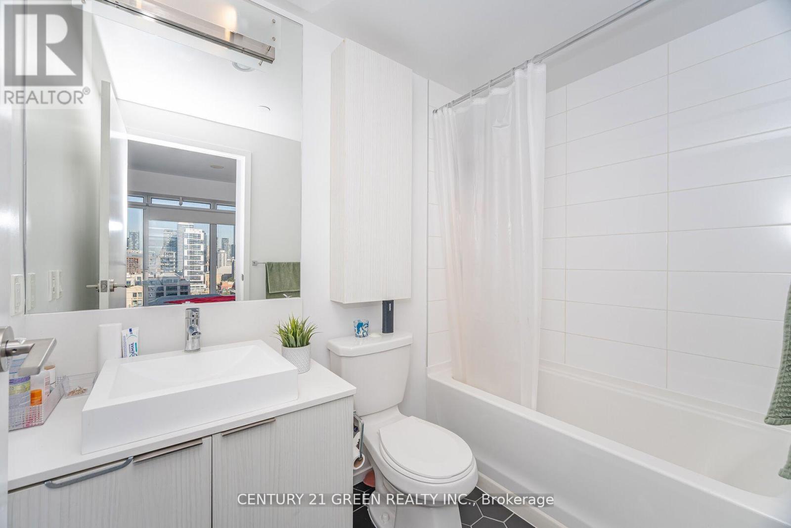 2310 - 68 Shuter Street, Toronto, Ontario  M5B 1B4 - Photo 22 - C12508578