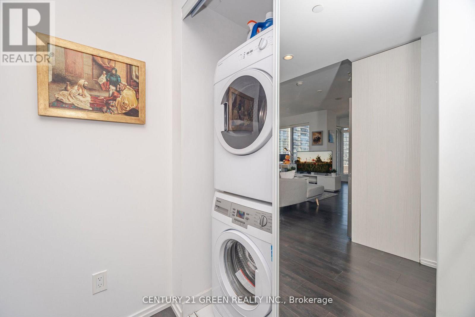 2310 - 68 Shuter Street, Toronto, Ontario  M5B 1B4 - Photo 25 - C12508578