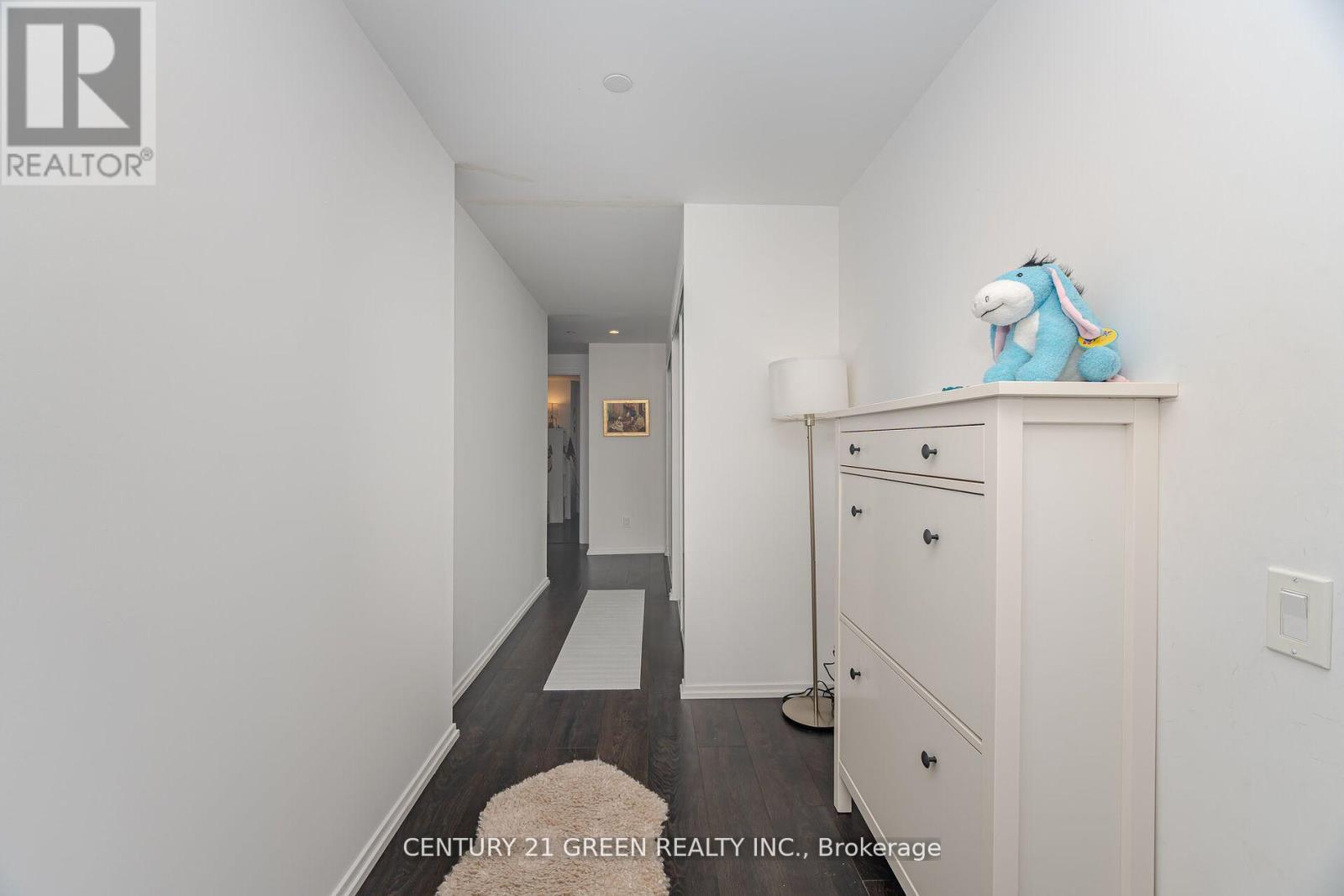 2310 - 68 Shuter Street, Toronto, Ontario  M5B 1B4 - Photo 6 - C12508578