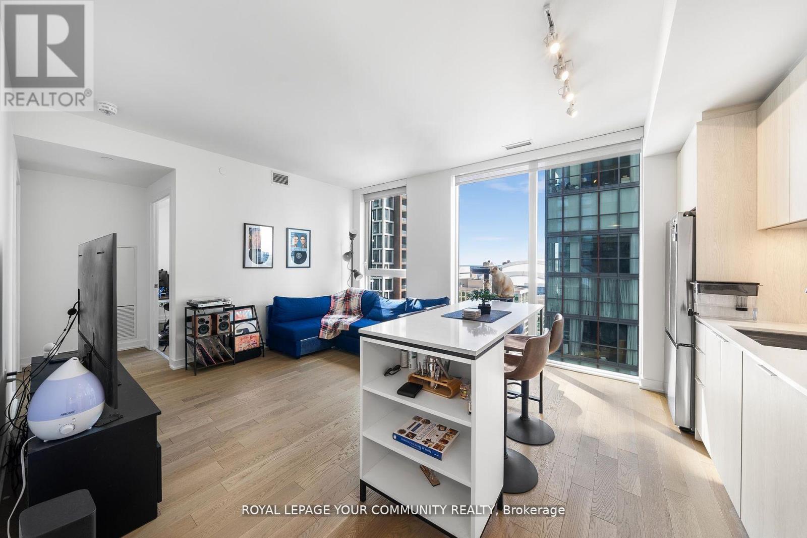 2208 - 357 KING STREET W, Toronto, Ontario