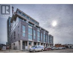 2001 - 20 MINOWAN MIIKEN LANE S, Toronto, Ontario