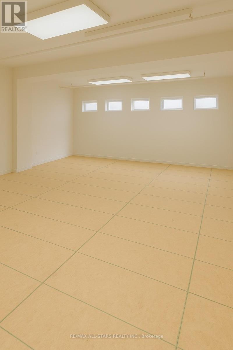 B100 - 14 Mccaul Street, Toronto, Ontario  M5T 1V6 - Photo 2 - C12508634