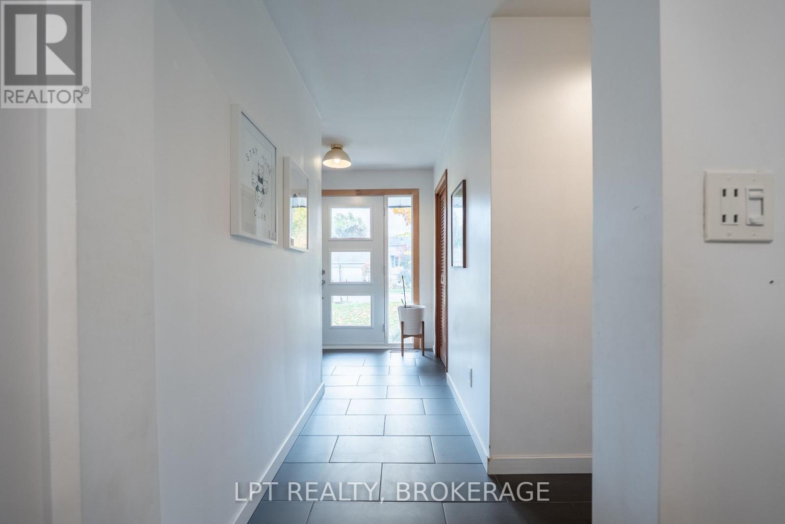 75 Silver Street, Kingston, Ontario K7M 2P6 - Photo 9 - X12508916