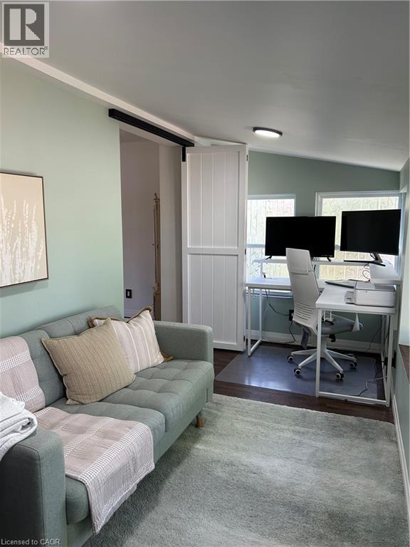 18 Flanders Avenue, St. Catharines, Ontario  L2M 5X3 - Photo 16 - 40779420