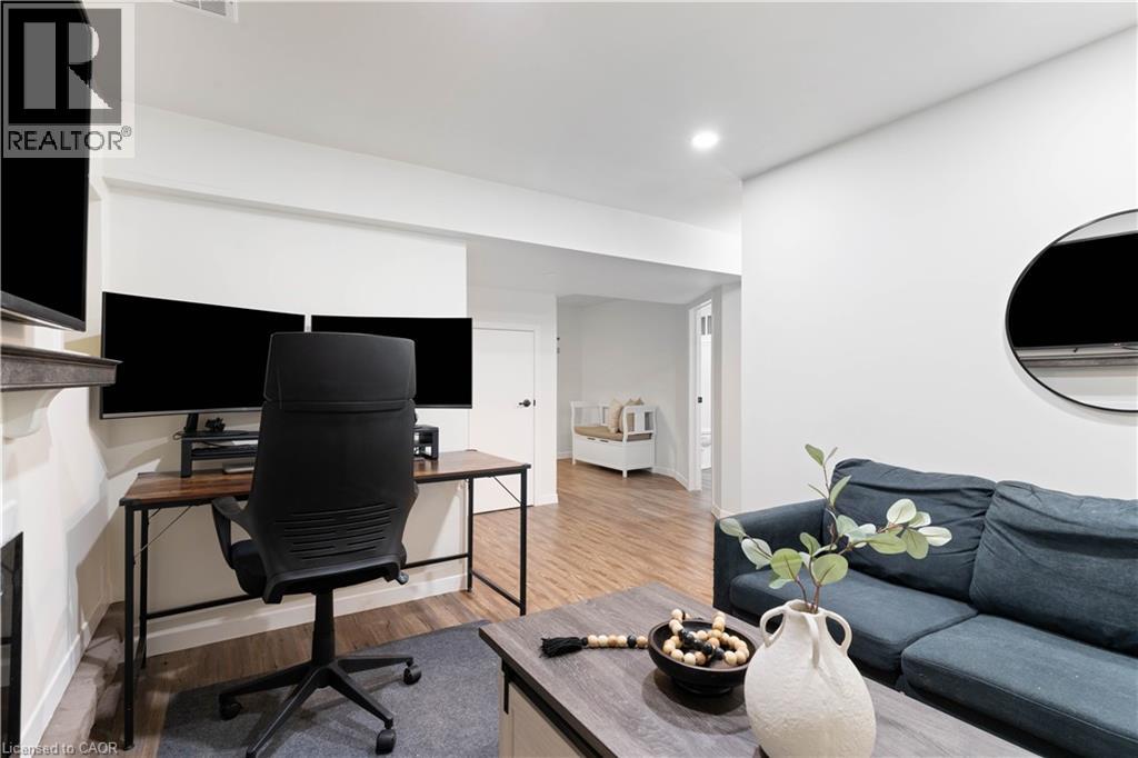 18 Flanders Avenue, St. Catharines, Ontario  L2M 5X3 - Photo 29 - 40779420