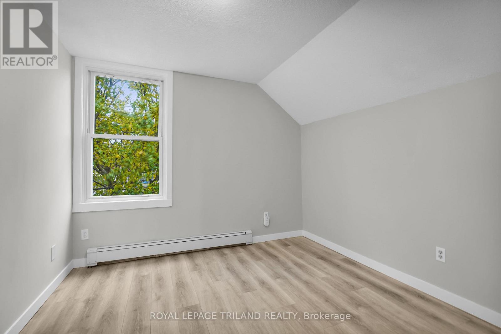 784 Little Grey Street, London East (East L), Ontario  N5Z 1P1 - Photo 8 - X12508646