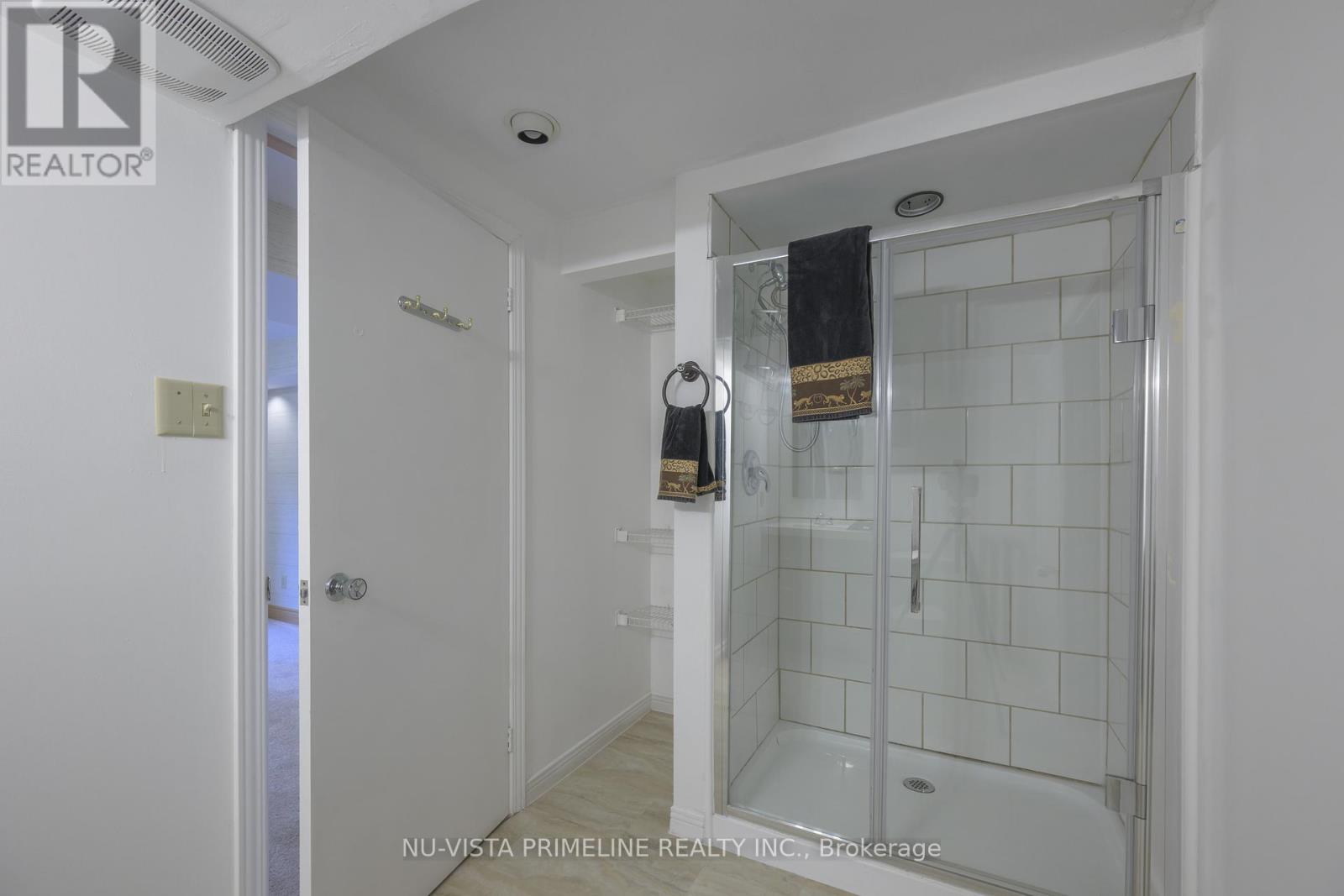 50 Meridene Crescent E, London North, Ontario  N5X 1G5 - Photo 47 - X12508772