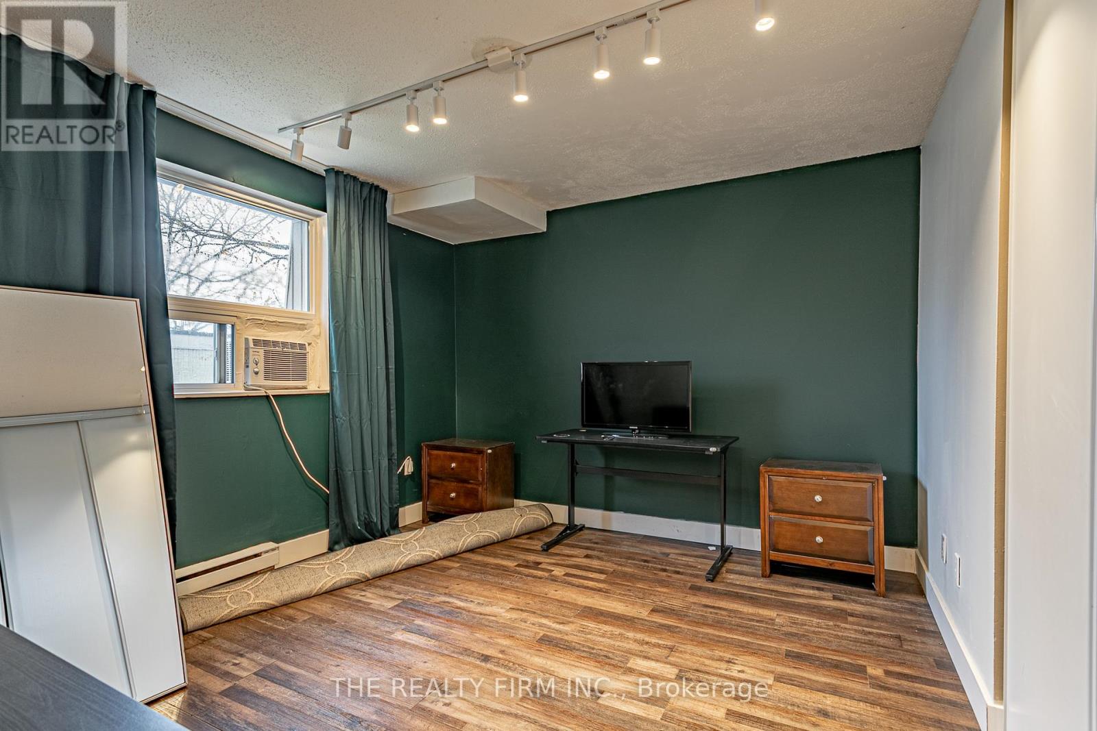 12 - 271 Thames Street N, Ingersoll, Ontario N5C 3T6 - Photo 14 - X12508830