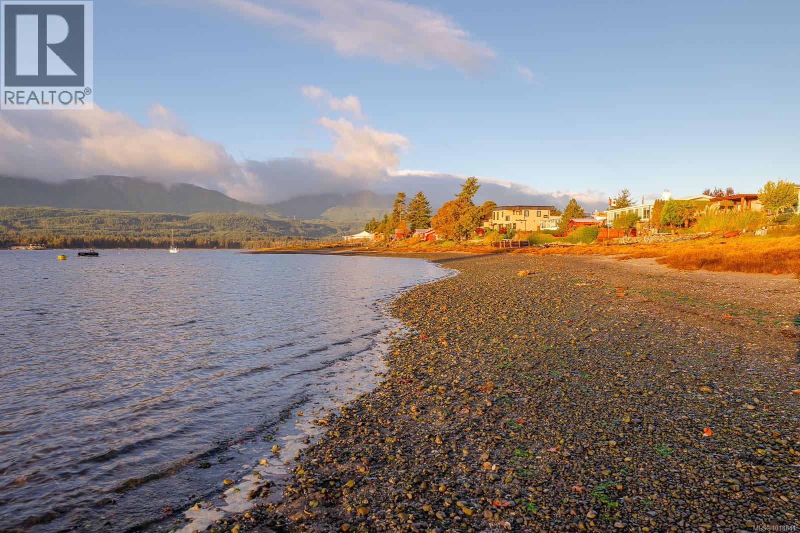 5496 Deep Bay Dr, Bowser, British Columbia V0R 1G9 - Photo 38 - 1018841