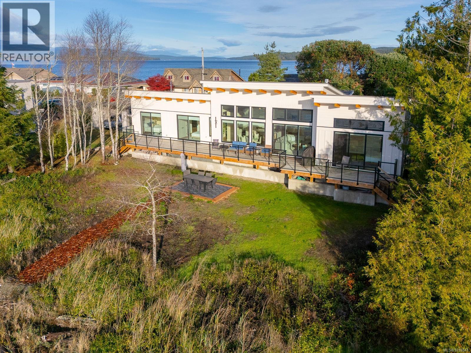 5496 Deep Bay Dr, Bowser, British Columbia V0R 1G9 - Photo 5 - 1018841