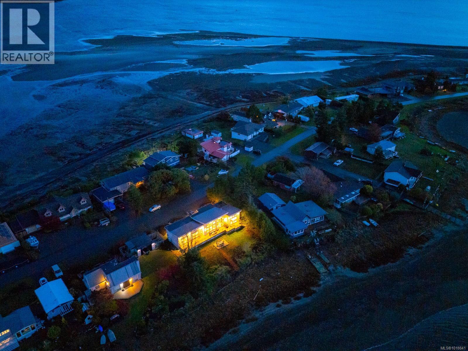 5496 Deep Bay Dr, Bowser, British Columbia V0R 1G9 - Photo 6 - 1018841