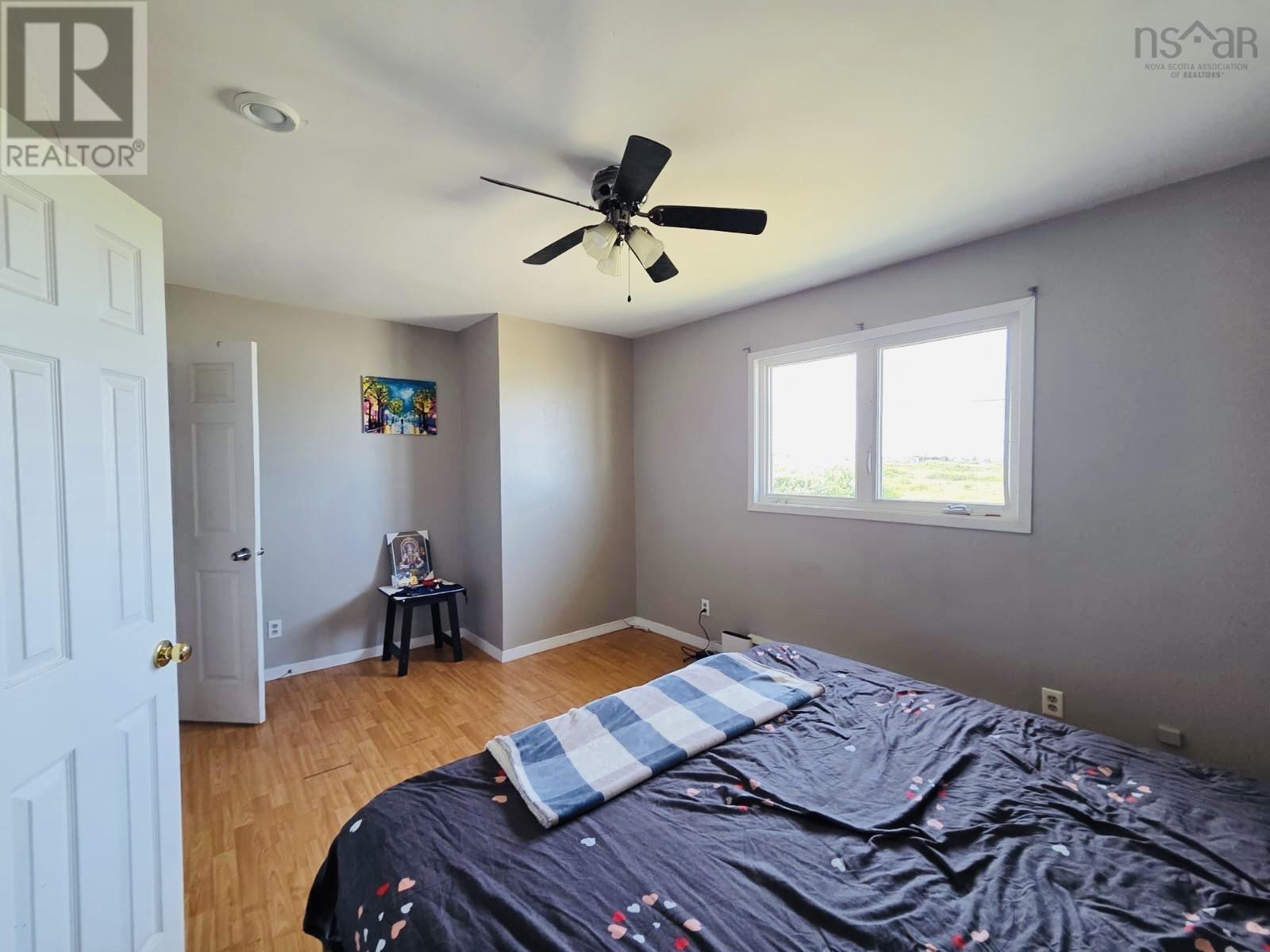 29 Roost Street, Glace Bay, Nova Scotia  B1A 5K1 - Photo 7 - 202521399