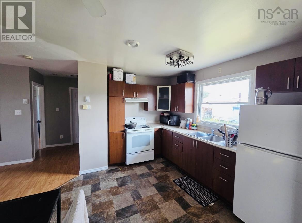 29 Roost Street, Glace Bay, Nova Scotia  B1A 5K1 - Photo 15 - 202521399