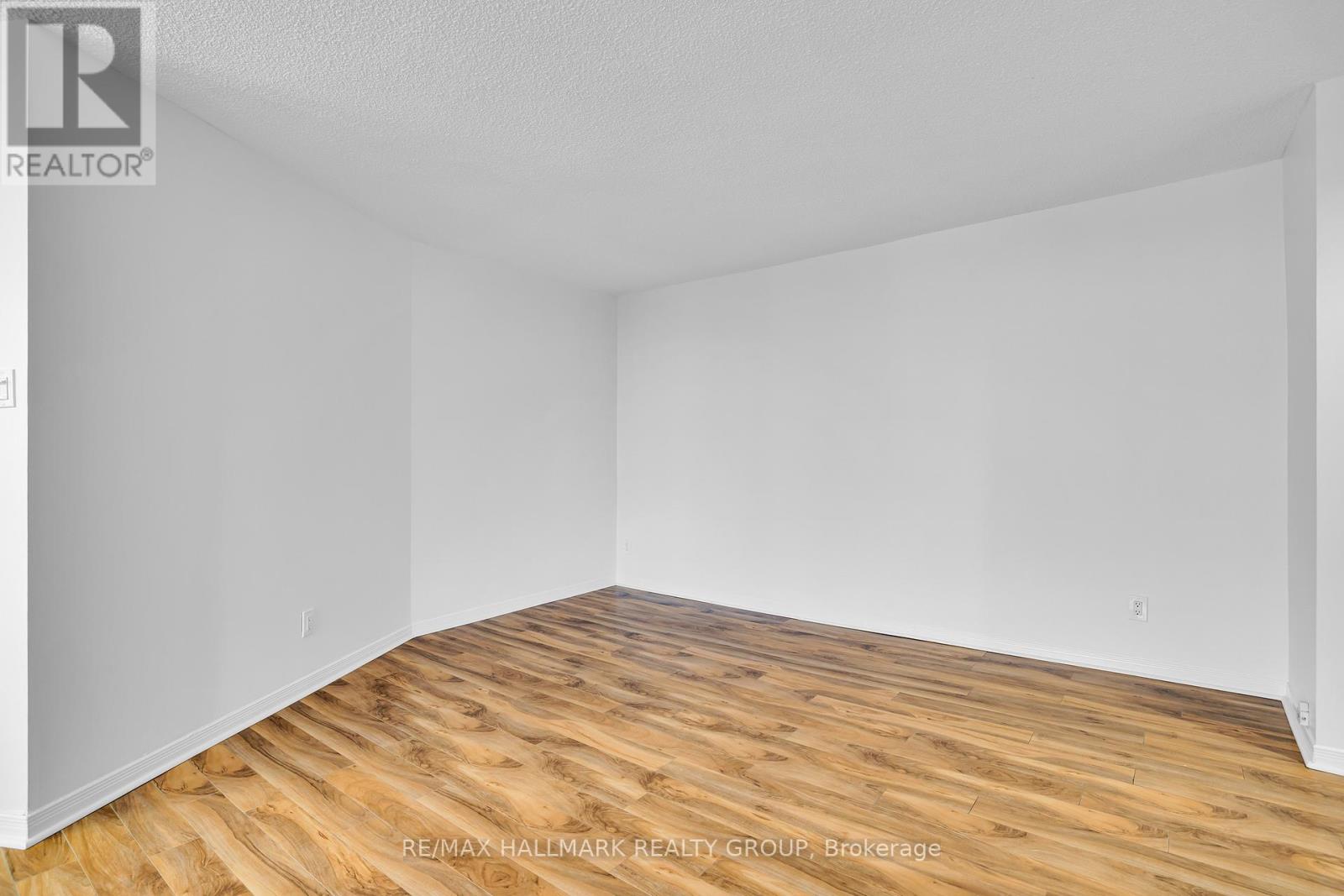 1006 - 2020 Jasmine Crescent, Ottawa, Ontario  K1J 8K5 - Photo 16 - X12508700