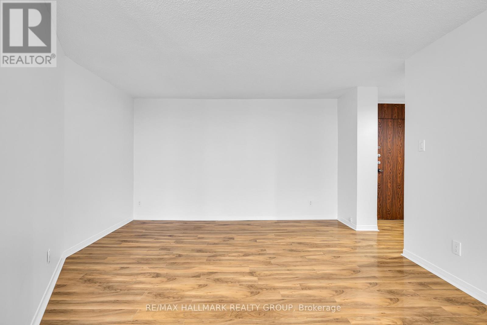 1006 - 2020 Jasmine Crescent, Ottawa, Ontario  K1J 8K5 - Photo 17 - X12508700