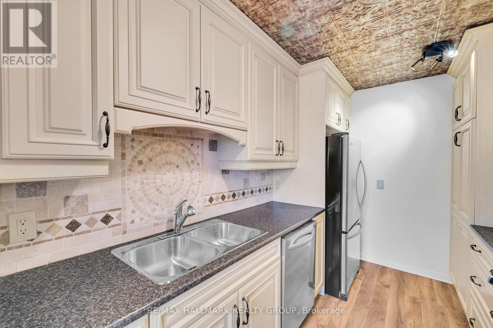 1006 - 2020 Jasmine Crescent, Ottawa, Ontario  K1J 8K5 - Photo 20 - X12508700