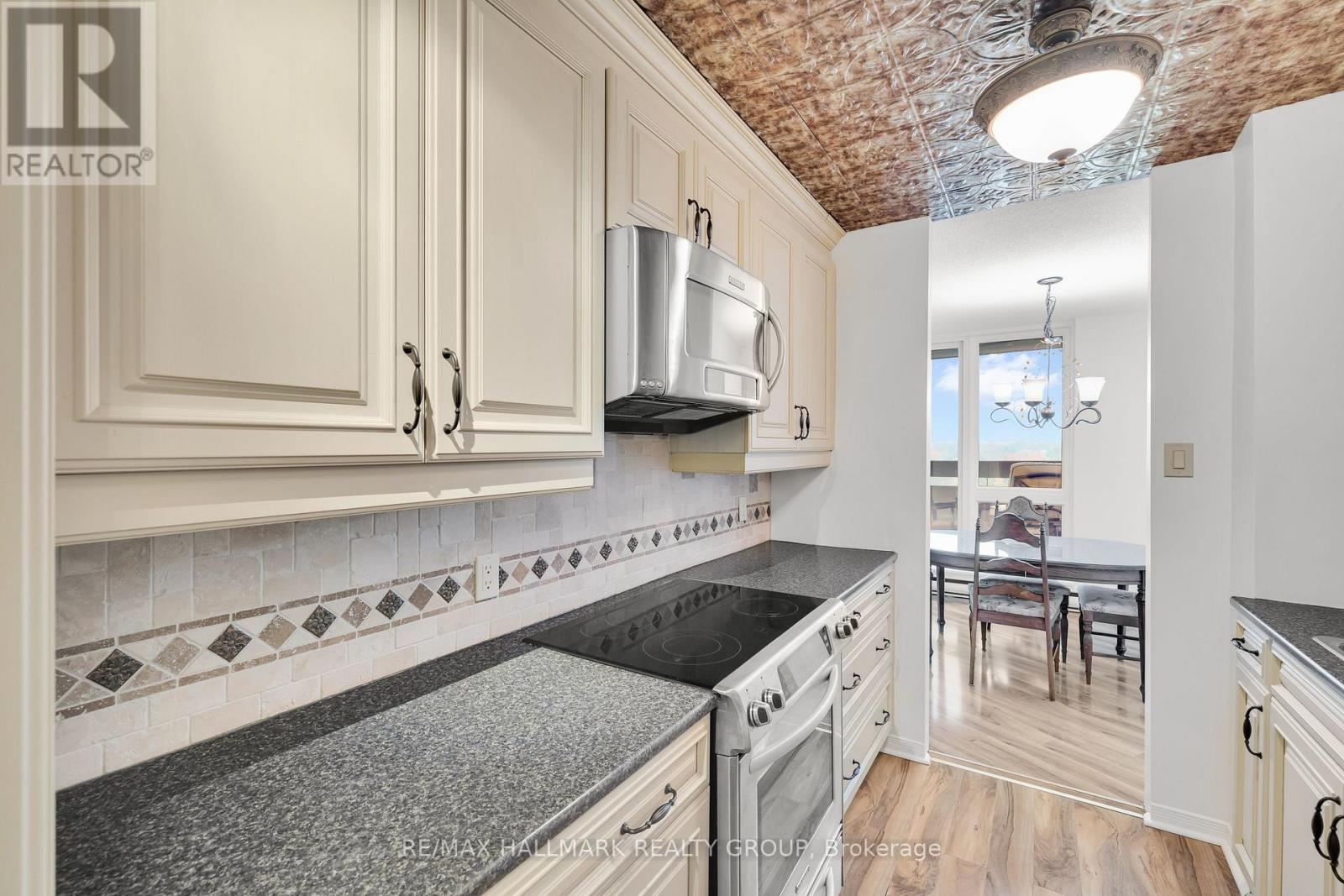 1006 - 2020 Jasmine Crescent, Ottawa, Ontario  K1J 8K5 - Photo 23 - X12508700