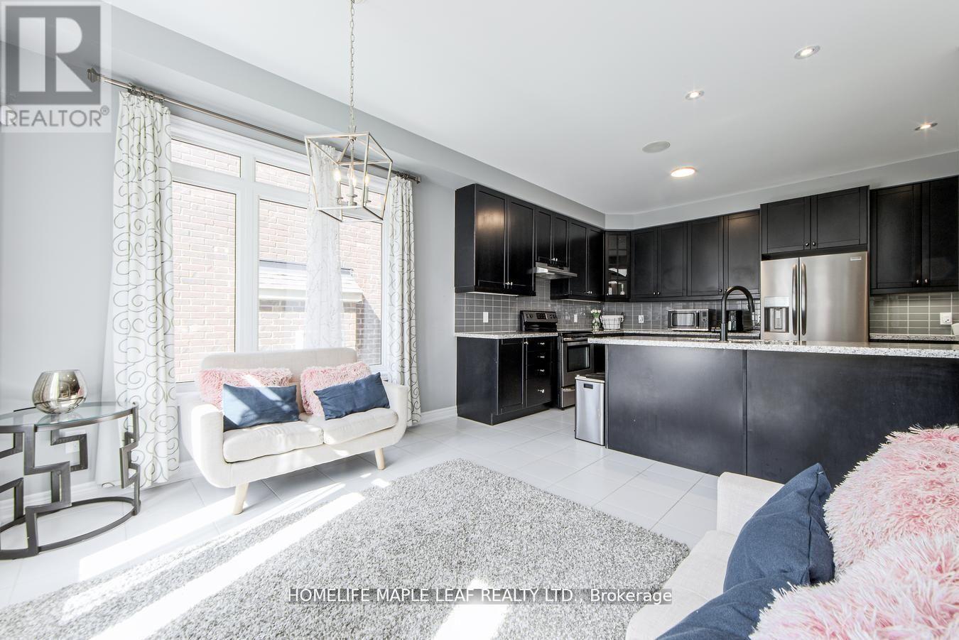 118 Lorne Thomas Place, New Tecumseth, Ontario  L9R 0V8 - Photo 16 - N12508538