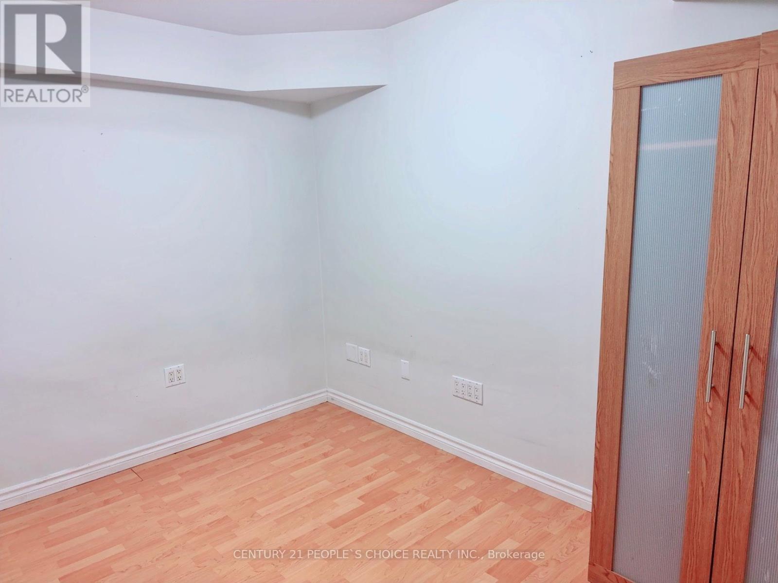 Bsmt - 26 Rainbow Court, Georgina, Ontario  L4P 3Z6 - Photo 6 - N12508604