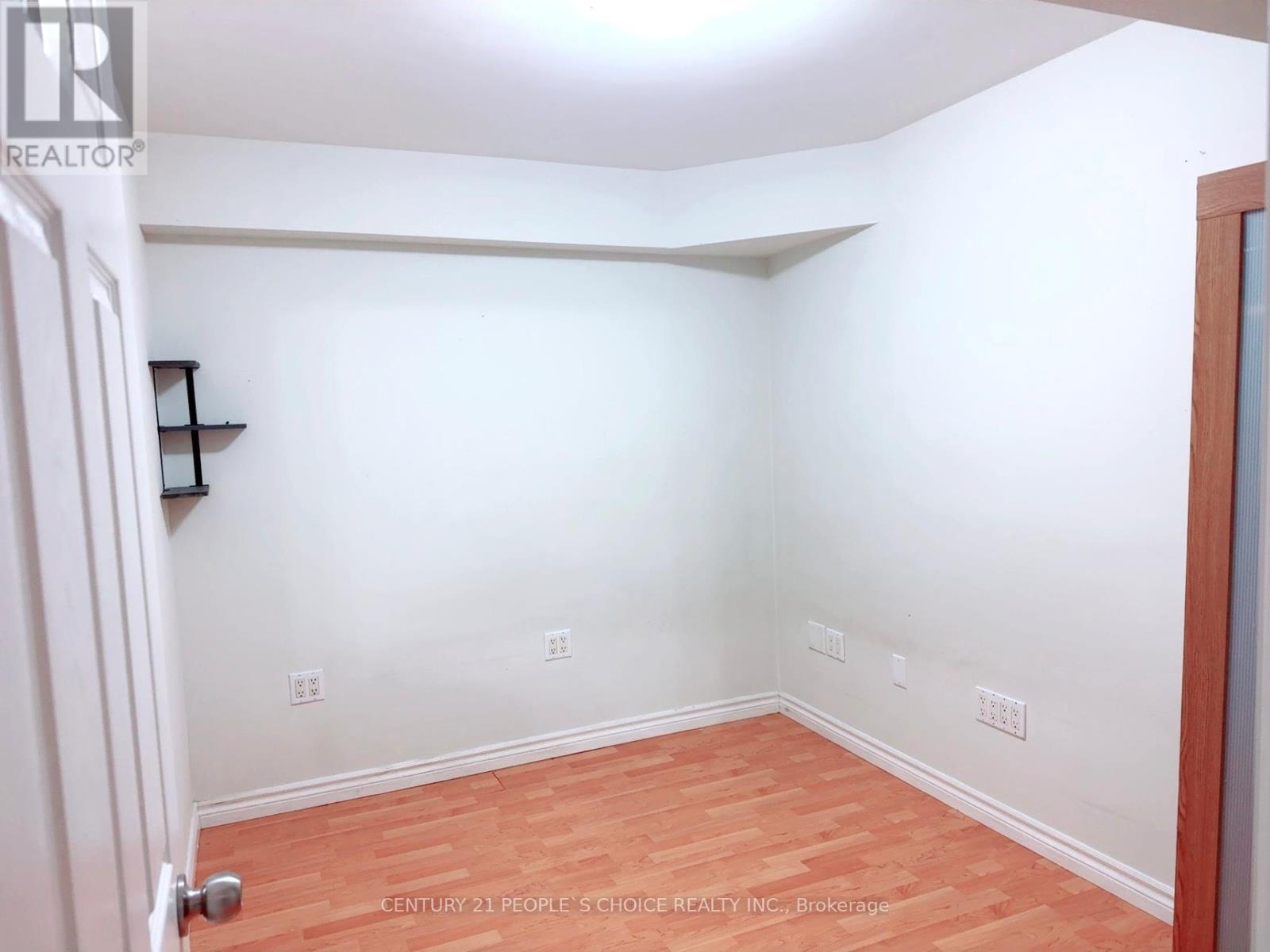 Bsmt - 26 Rainbow Court, Georgina, Ontario  L4P 3Z6 - Photo 7 - N12508604