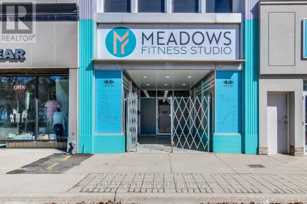 473 Dundas Street, Woodstock, Ontario N4S 1C2 - Photo 1 - X12508710