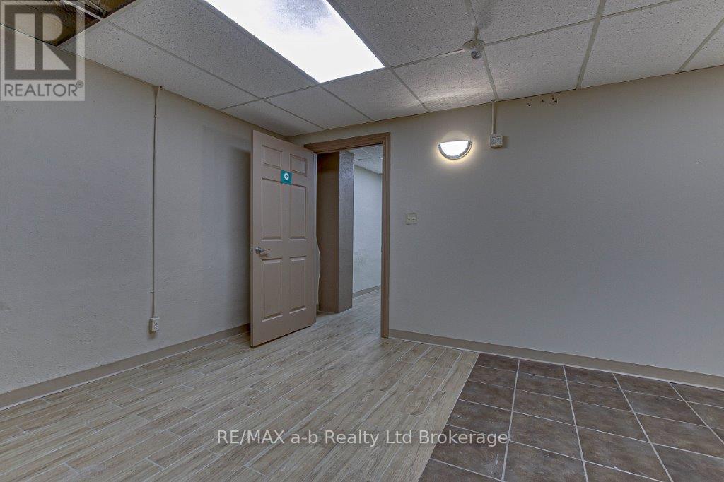 473 Dundas Street, Woodstock, Ontario N4S 1C2 - Photo 15 - X12508710