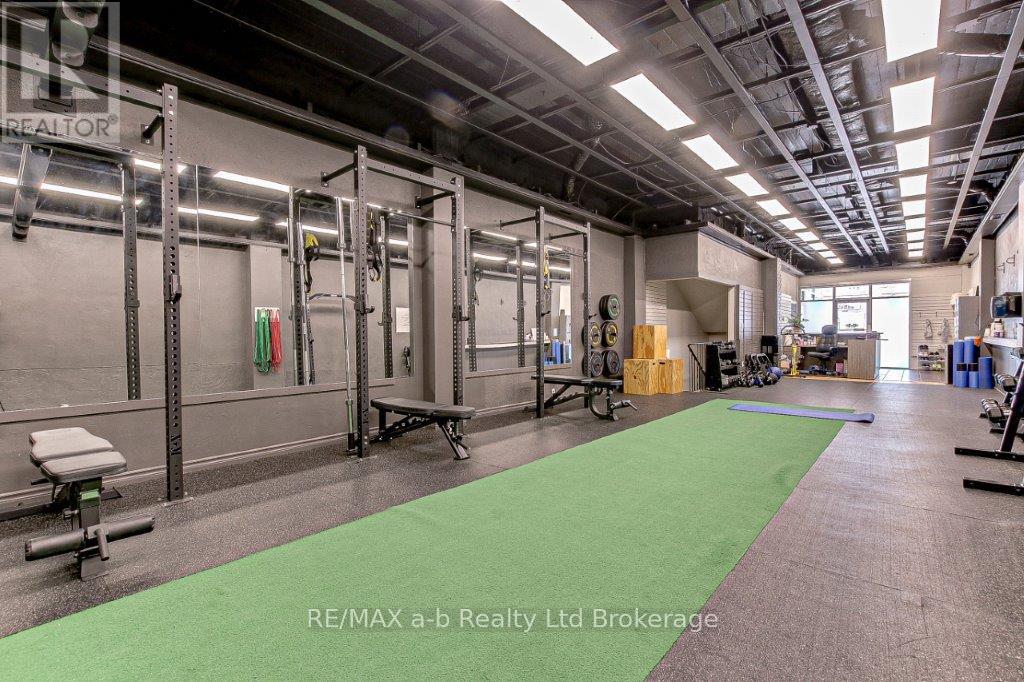 473 Dundas Street, Woodstock, Ontario N4S 1C2 - Photo 9 - X12508710