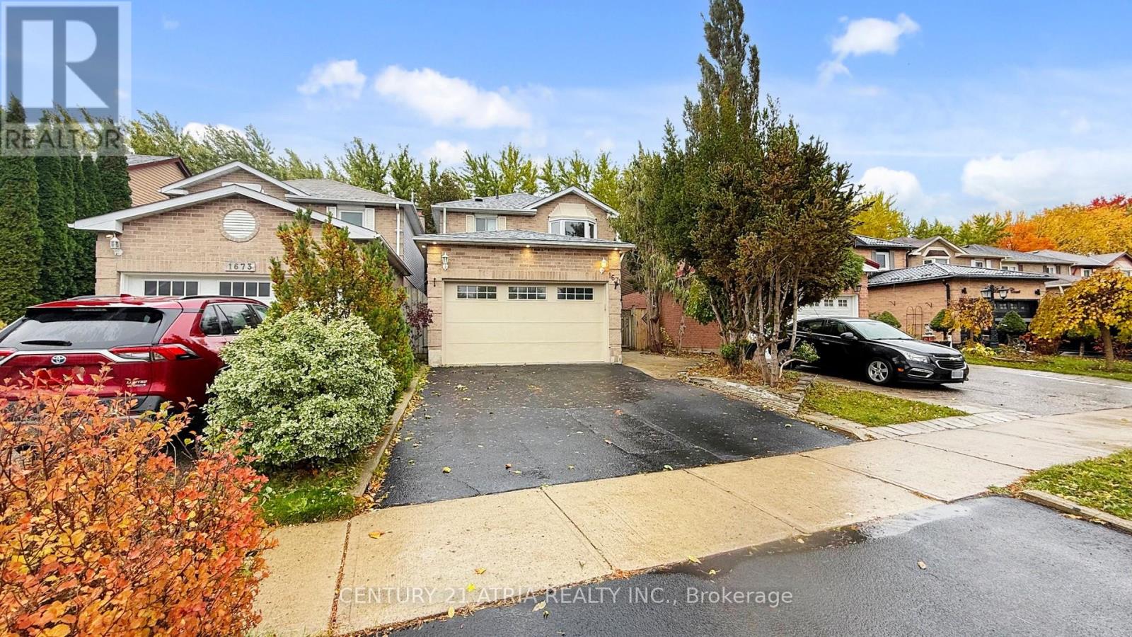 1671 Portland Court, Pickering, Ontario  L1V 5L5 - Photo 3 - E12506496