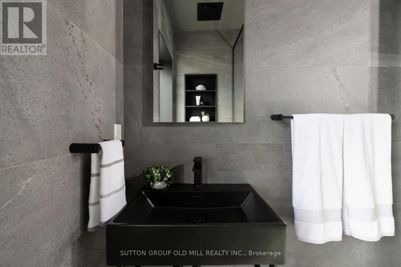 69 Peterborough Avenue, Toronto, Ontario  M6H 2L2 - Photo 3 - W12463083