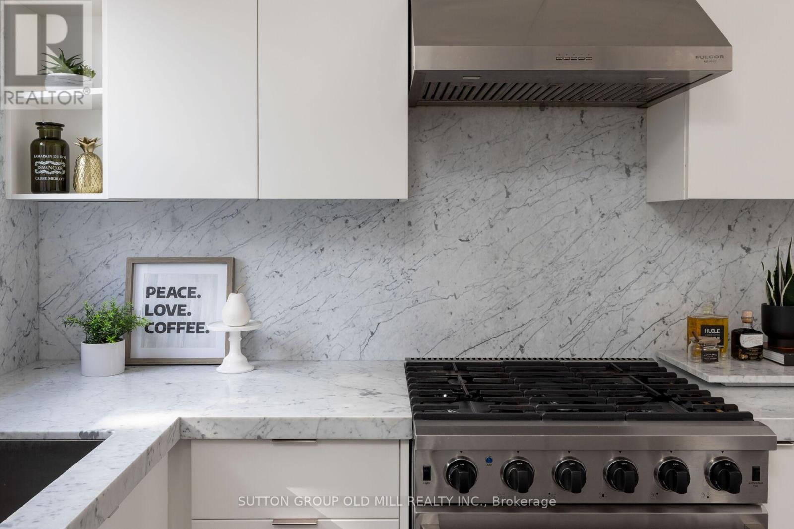 69 Peterborough Avenue, Toronto, Ontario  M6H 2L2 - Photo 2 - W12463083