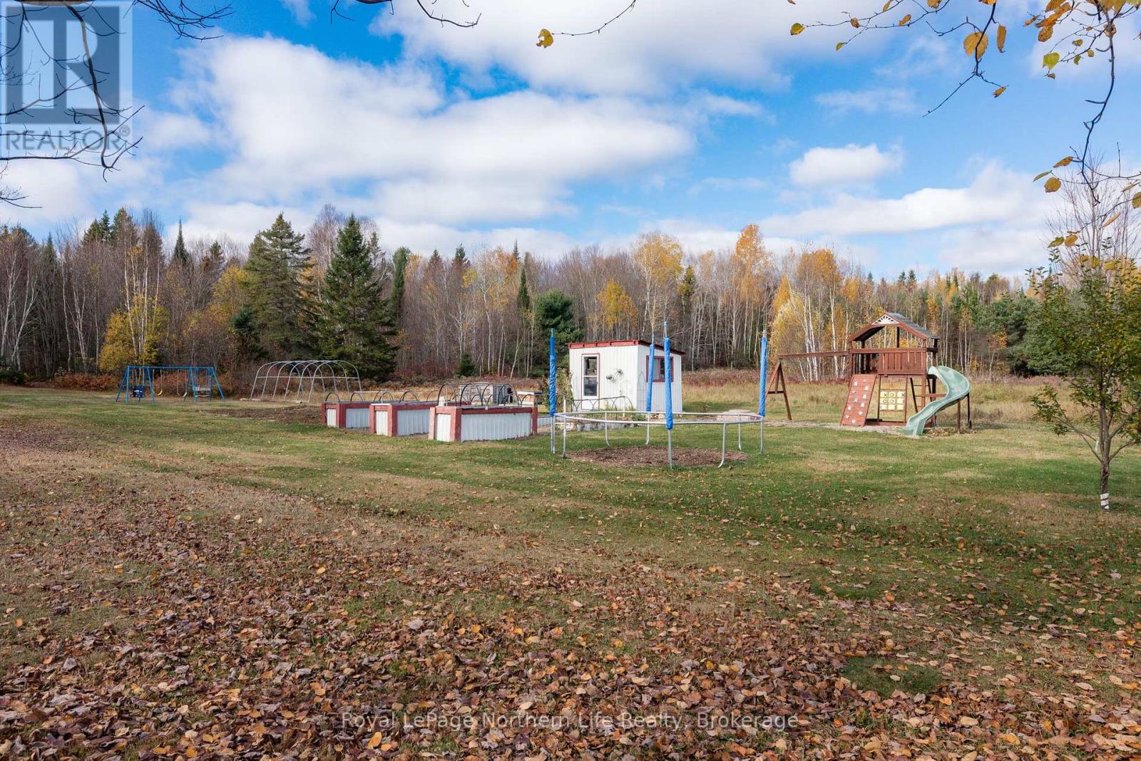 630 Murphy's Road, Mattawan, Ontario  P0H 1V0 - Photo 11 - X12508912