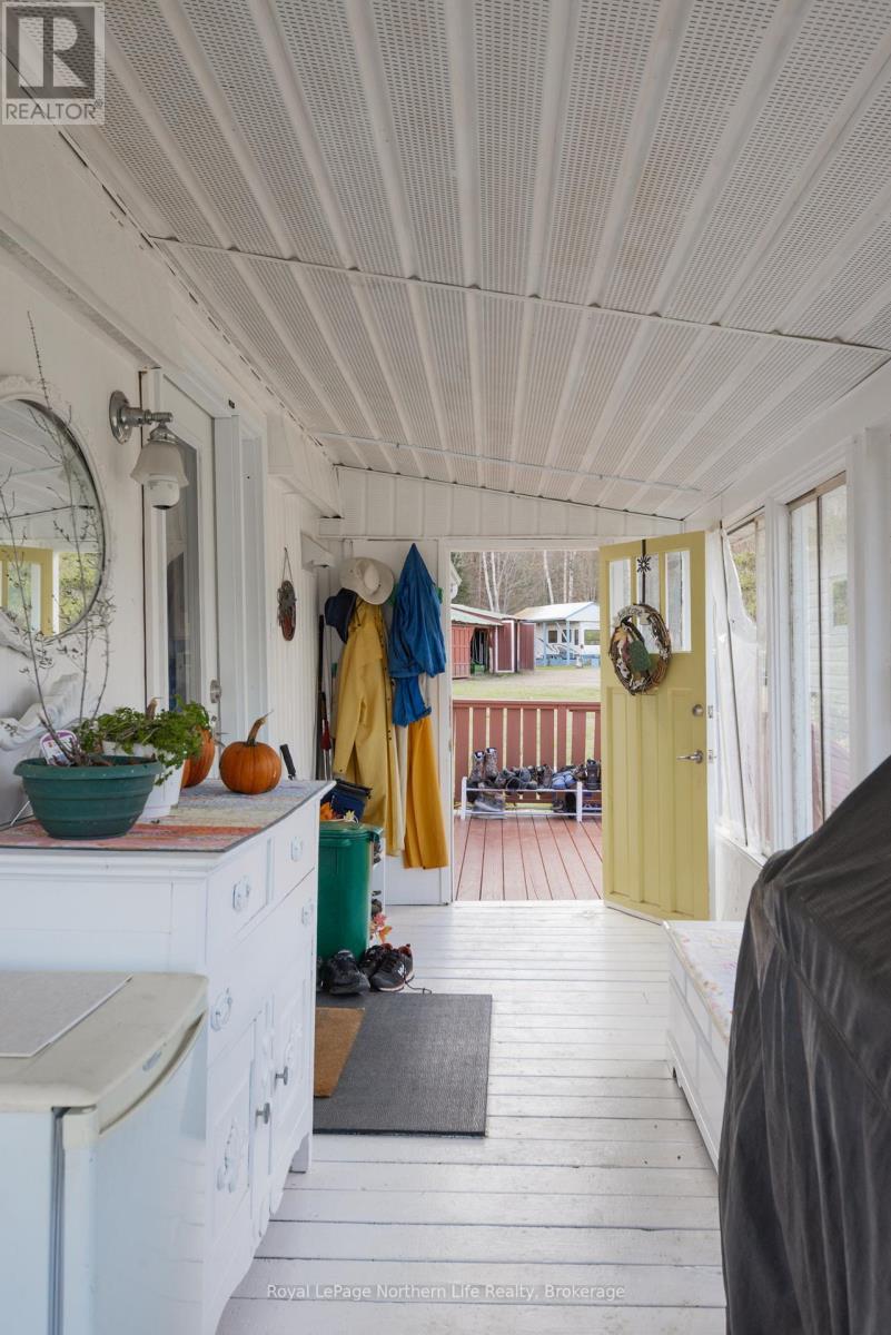 630 Murphy's Road, Mattawan, Ontario  P0H 1V0 - Photo 20 - X12508912